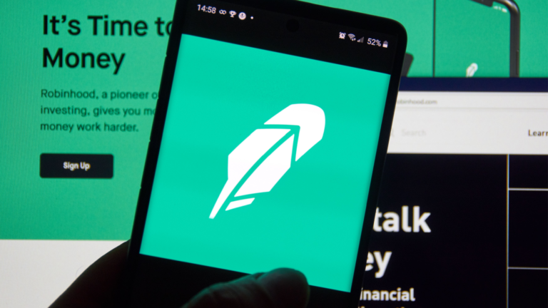 Robinhood stocks - 3 Robinhood Stocks to Sell Before Gen Z Moves On